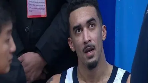 “日本大奖赛席位互换确认：角田与劳森达成交易”